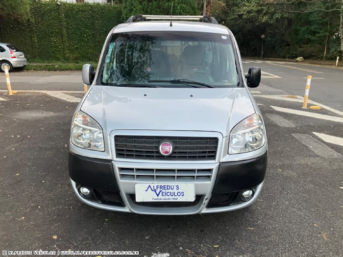Fiat DOBLO ATTRACTIVE 7 LUGARES 2014/2015